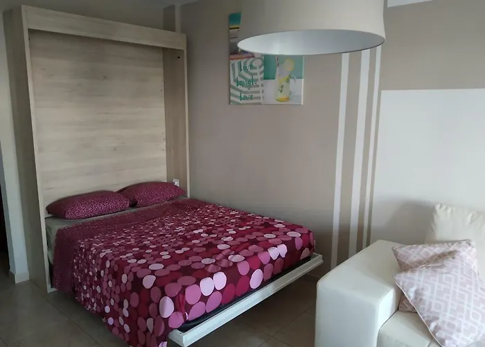 Апартаменты Residencial Geranios 13 Коста-дель-Силенцио